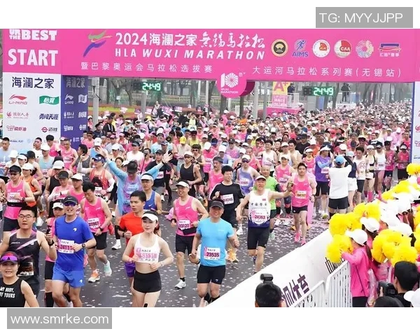 杭州马拉松赛中攀岩队员个人能力的精彩表现与城市赛事的完美结合 杭州马拉松赛中攀岩队员个人能力的精彩表现与城市赛事的完美结合