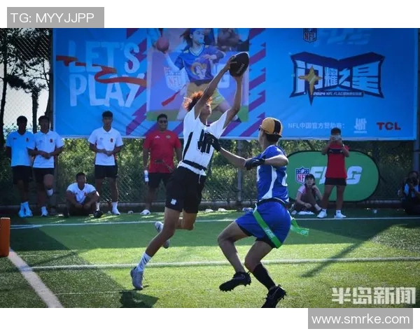 足球场上的英勇表现让人赞叹不已你是我们心中的冠军之星